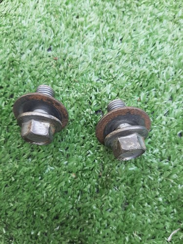 Blade bolts retaining - ,