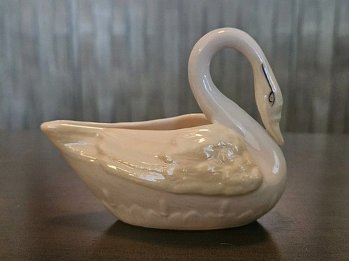 Vintage belleek ireland swan - vintage,