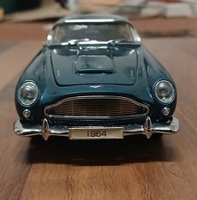 Danbury Mint  1964 Aston Martin DB5, Aegean Blue Limited Edition- Boxed