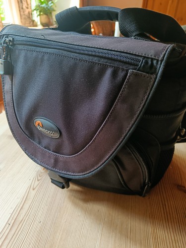 Lowepro nova black nylon - 3,
