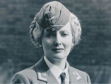 Kim Hartman Unsigned 10" x 8"