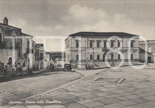Apricena piazza della - -,