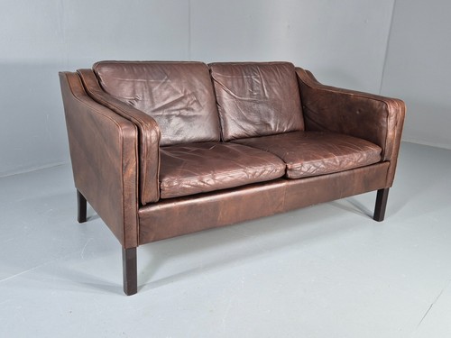 Vintage seater sofa danish - 2,