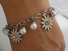 Beautiful Flowers & Simulated