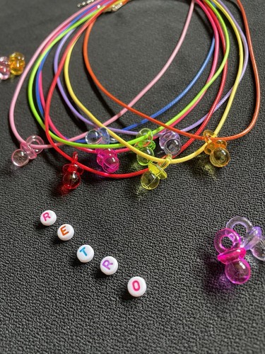 Retro dummy necklace - retro, 90s