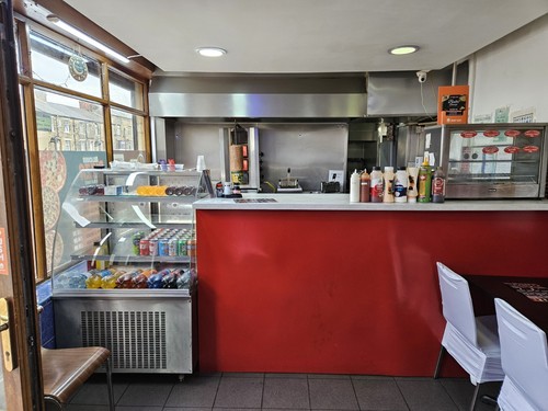 Balti lounge takeaway - "balti, lounge"