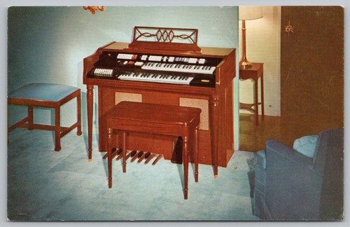 Wurlitzer chord spinet - 2, 1