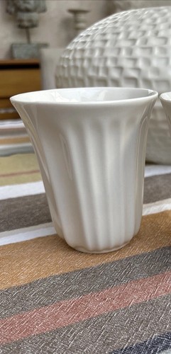 Hotel chocolat velvetiser - velvetiser, cup