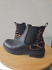 Wrangler Women's Black Leather Boots Size 6 EU 39 Animal Print Detail On Back