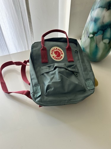 Fjallraven kanken green dark - green,
