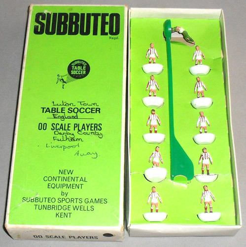 Subbuteo table football team - football,