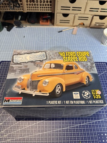 Monogram revell 40 ford - revell,