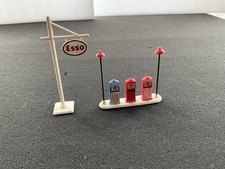 LEGO SYSTEM 1950'S VINTAGE ESSO PUMPS & SIGN SET VERY RARE VERY GOOD CONDITION