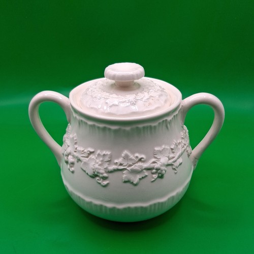 Wedgwood queensware sugar bowl - wedgwood,
