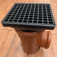Floplast 110mm Bottle gully