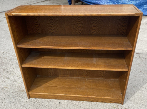 Quaint oak bookcase - oak,