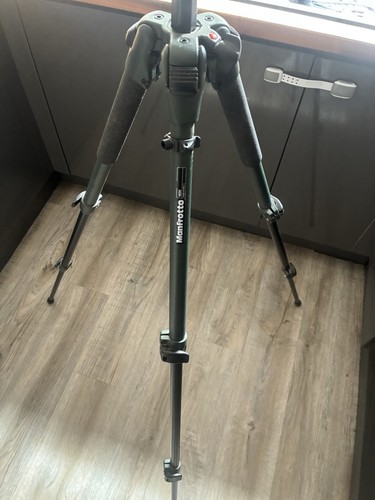 Manfrotto 190v tripod - manfrotto,