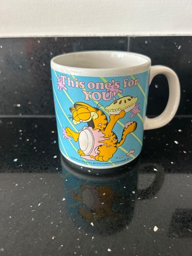 Vintage garfield mug