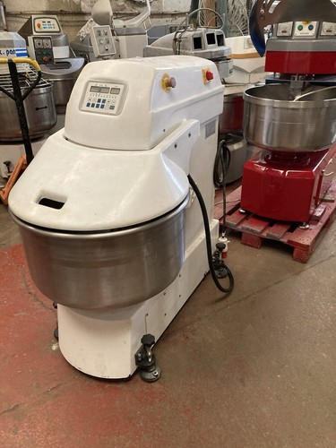 Sinmag 80kg spiral dough mixer - 80kg,