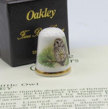 THIMBLE COLLECTORS CLUB, THE LITTLE OWL BY OAKLEY CHINA, ENGLAND, BOXED WITH COA