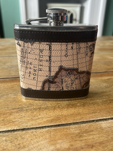 Stainless steel hip flask
