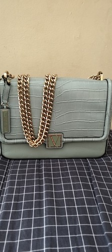 This victoria secret palm - victoria's,
