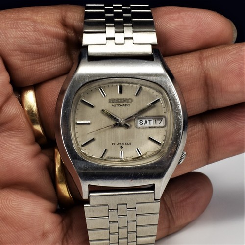 Vintage 1978 seiko - 5, day