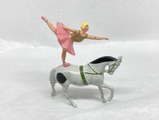 Circus Equestrian Balancing On Horse By Britains (N Yel 449) Repaints