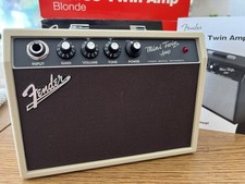 Fender Mini 65 Twin-Amp Electric Guitar Amplifier Blonde/fantastic for practice