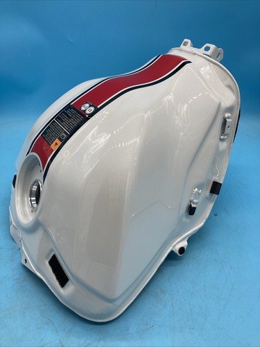Yamaha b3l anniversary fuel - yamaha, r1
