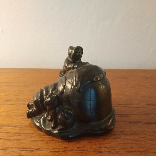 Canadian inuit figurine - canadian,