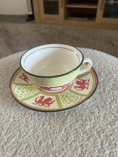 Clara pottery welsh dragon - clara, cup