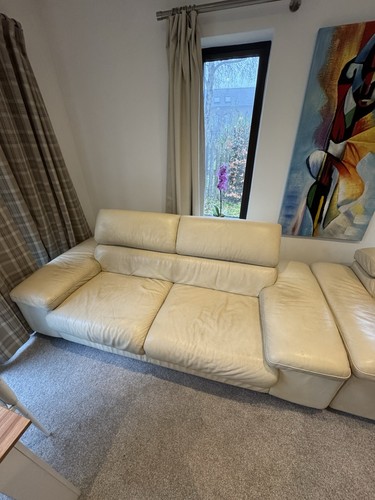 Natuzzi italian style - italian, cream