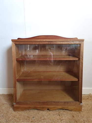 Retro display unit glazed - retro,