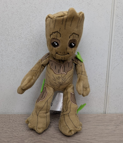Official disney store marvel - official,