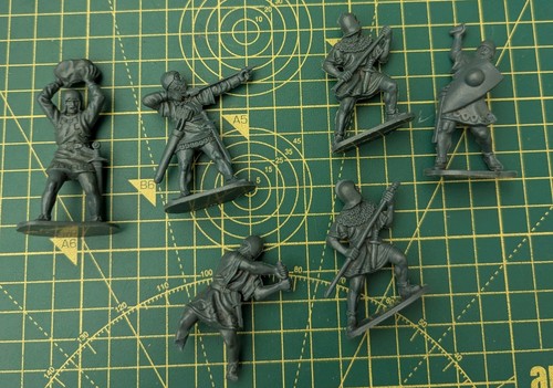 Airfix medieval toy soldiers - airfix,