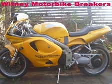 TRIUMPH DAYTONA 955 BREAKING