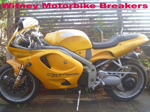 Triumph daytona 955 breaking - triumph,