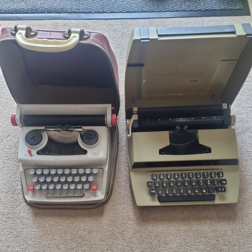 Petite portable typewriter - portable,