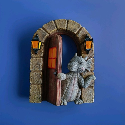 Dragon opening door - opening, wall