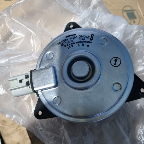 Toyota motor fan - motor, 12v
