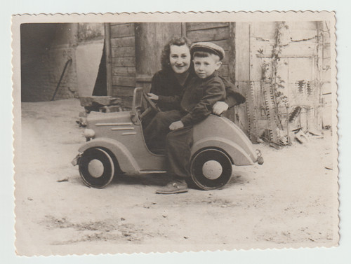 Photo woman boy - car, old