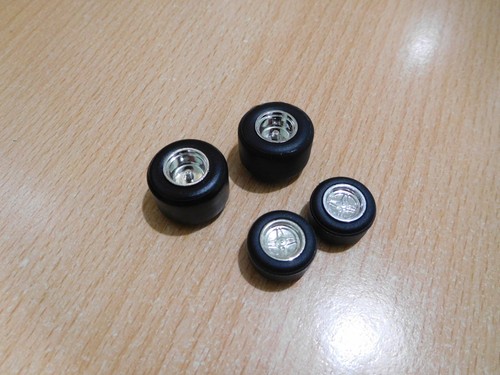 Scalextric chrome style - -,