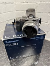 Panasonic Lumix DMC-FZ30 8.0MP Digital Bridge Camera - TESTED - No Charger