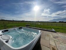 Jacuzzi Hot Tub Hire/ Luxury Solid Spa Hire/ Hot Tub Rental/ 13amp plug & play