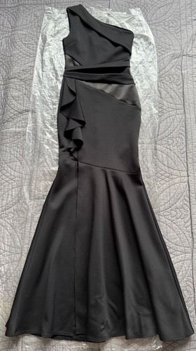 New lipsy black one shoulder - lipsy,