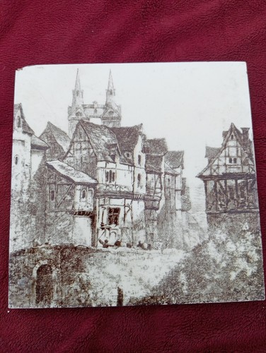 Minton topographical wall tile
