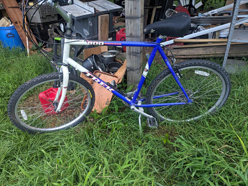 Trek 8000 mountain - trek, 26in