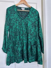 Green Masai blouse Size M-L