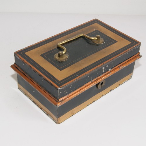 Vintage metal cash box money - cash,